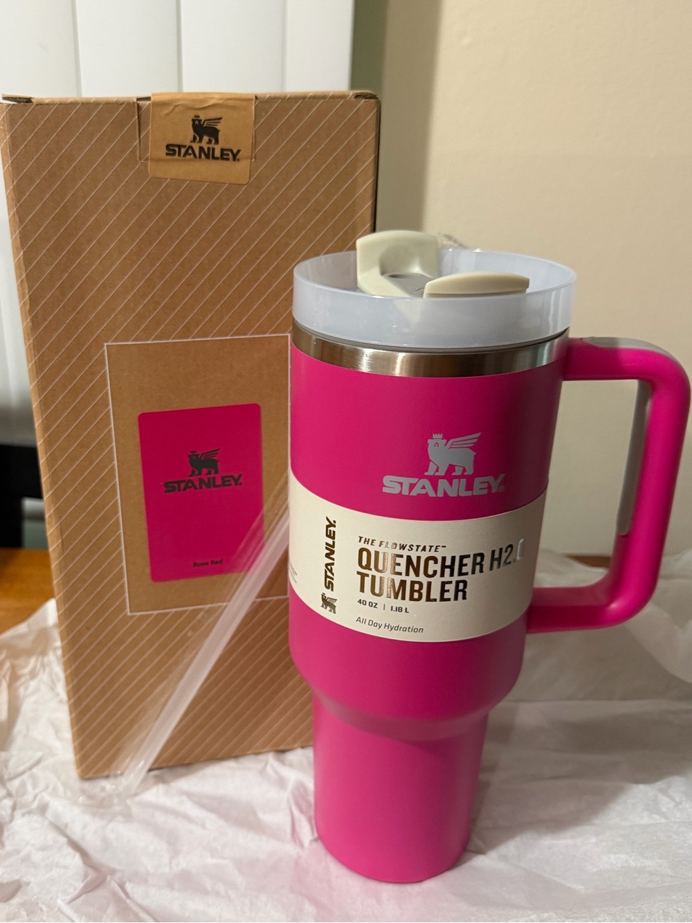 Flowstate Quencher H20 40 oz tumbler - Rose Red Pink - NIB 🩷🩶